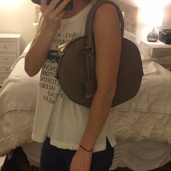 Burberry purse - Picture 7 of 7